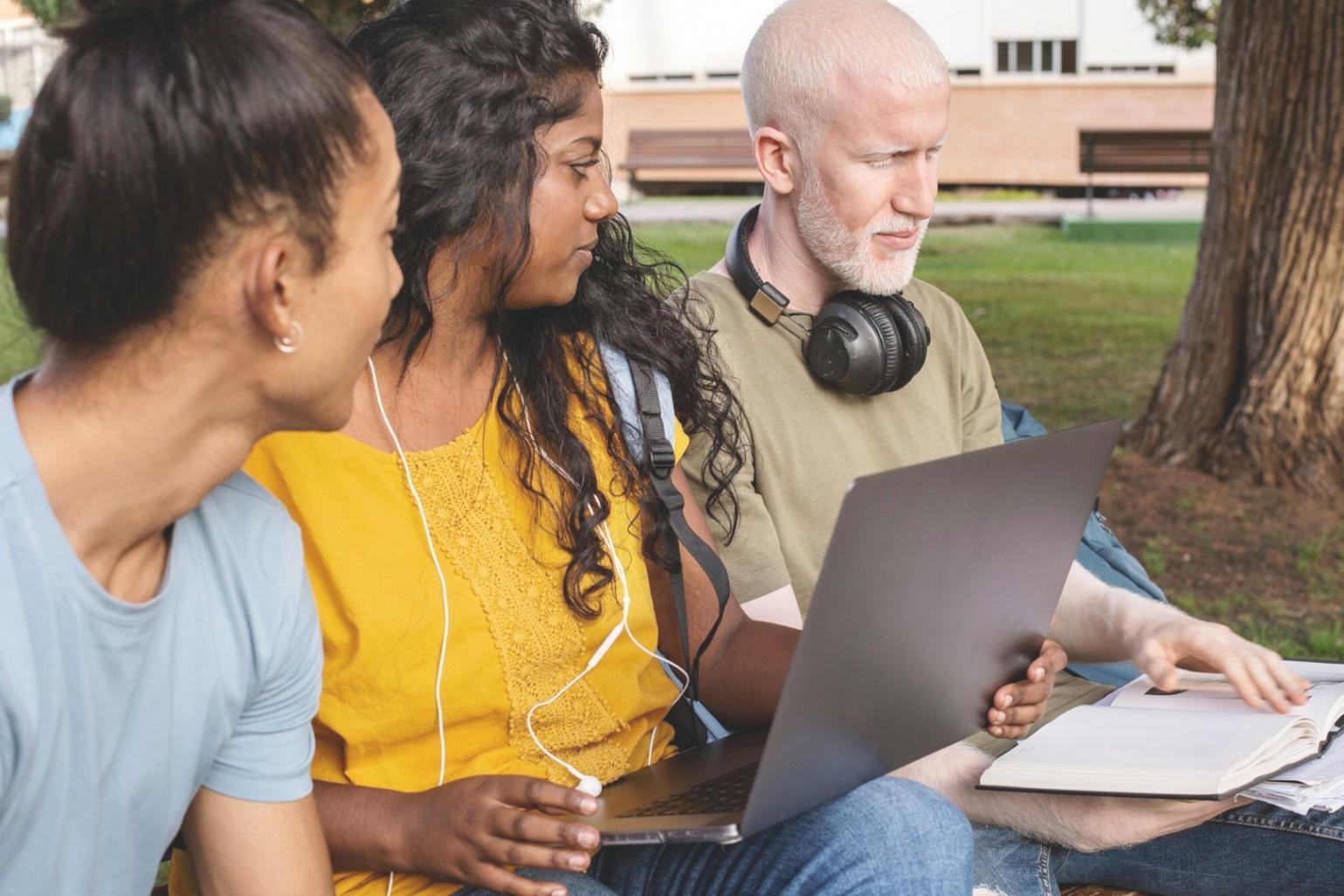 Ambiente de aprendizaje colaborativo en educación financiera